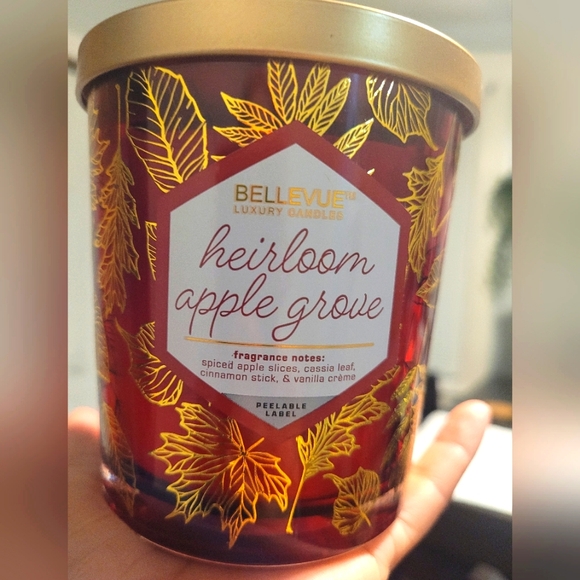Bellevue Luxury Candles Heirloom Apple Grove 12 Oz - Picture 1 of 12